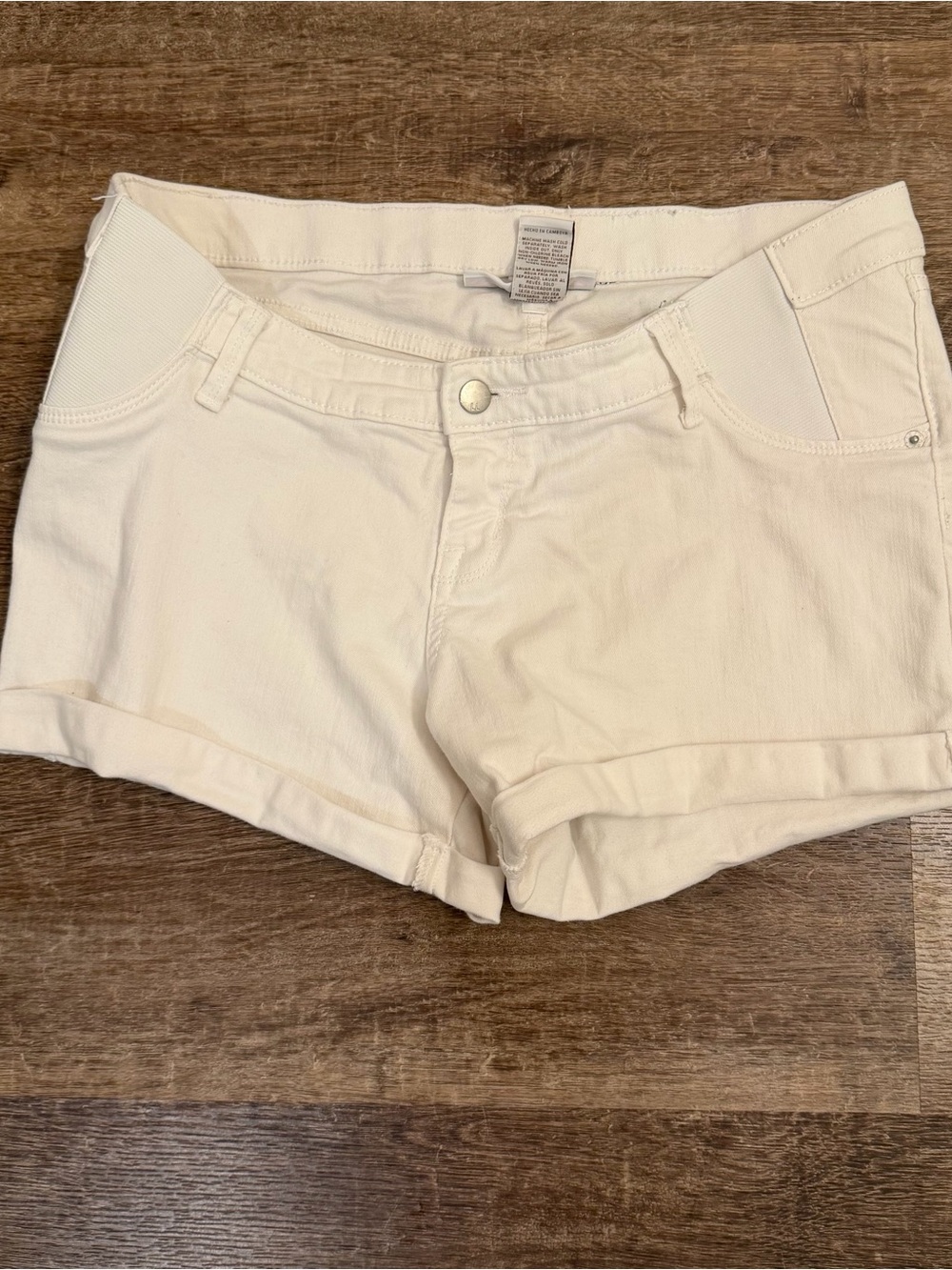 Liz Lange Maternity White Roll-Hem Women's Jean Shorts